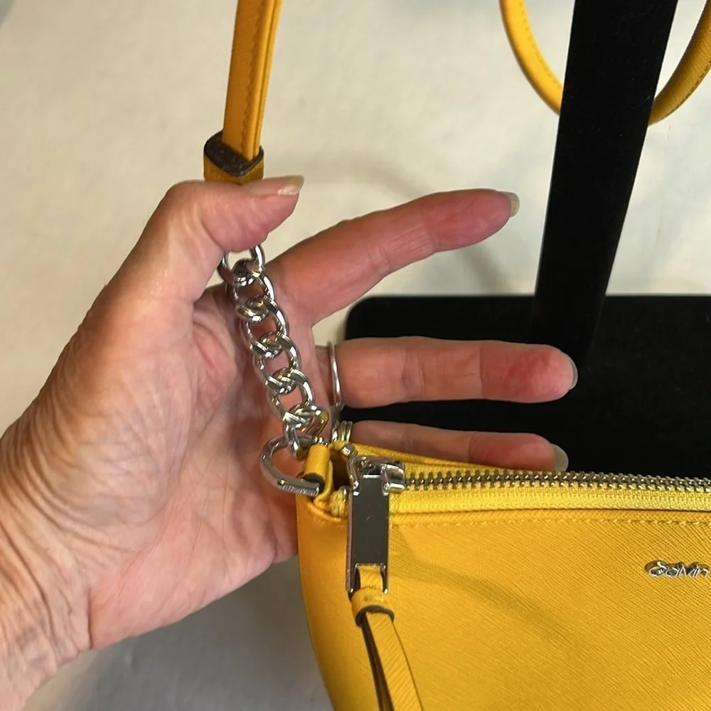 CALVIN KLEIN CROSSBODY BAG MINI IN SUNNY YELLOW SZ S - Picture 3 of 14
